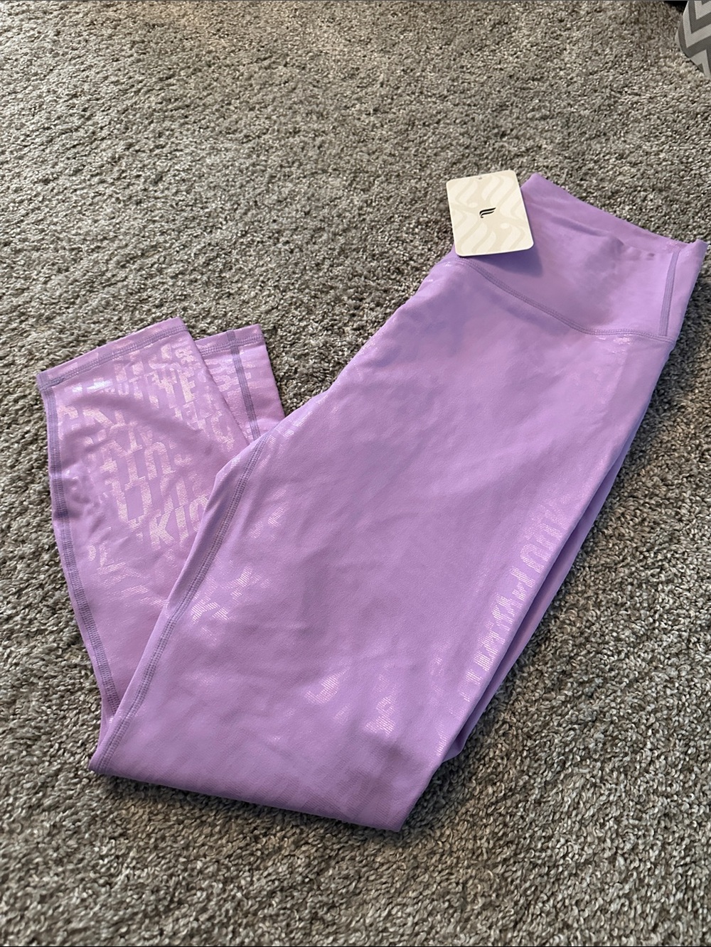 Lilac Women’s Fabletics Powerhold Leggings size Large
